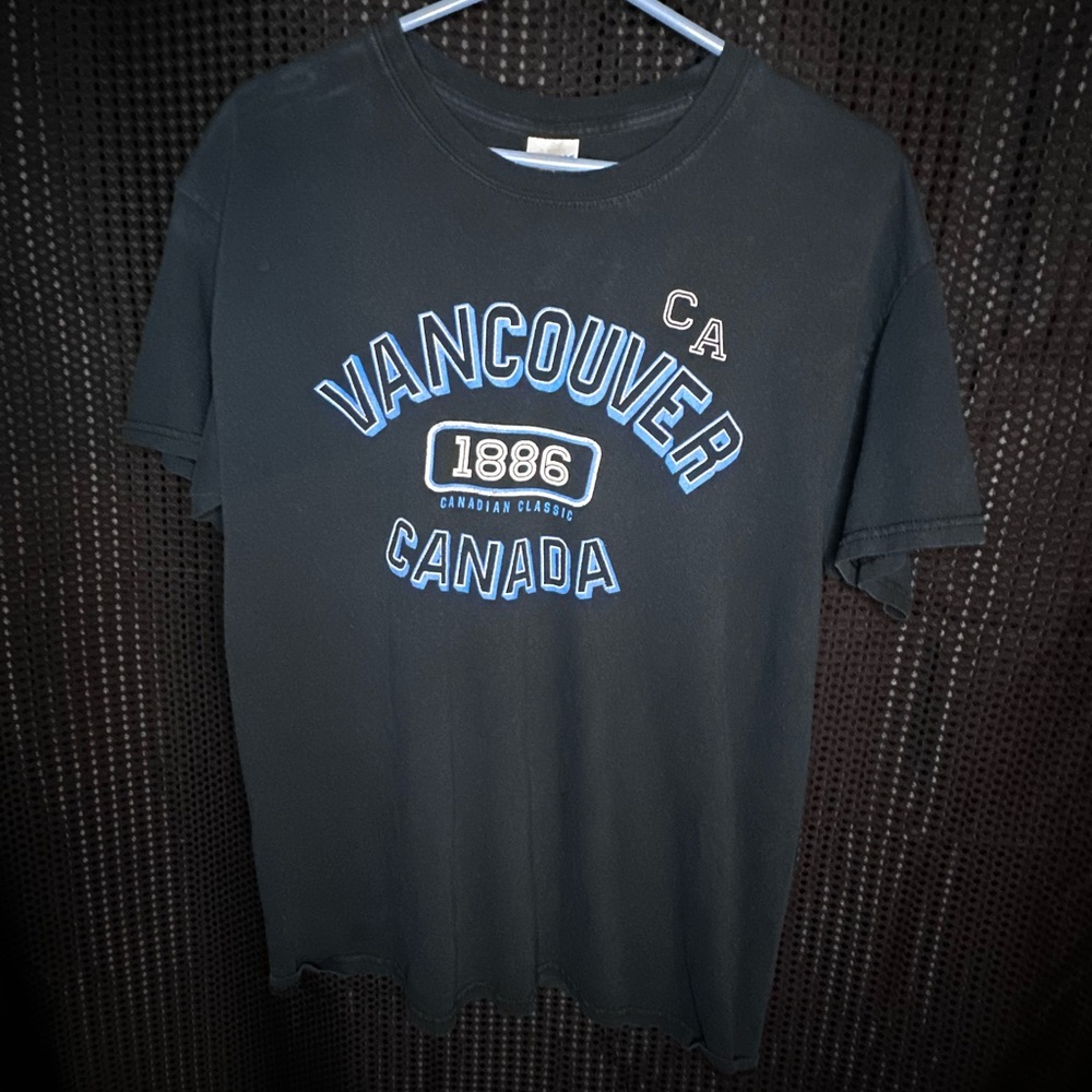 Vintage Navy Vancouver Graphic T-Shirt